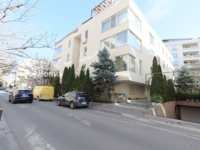 Apartament 3 camere | Sat Francez - Aron Cotrus | 117 mp | Parc Herastrau |  