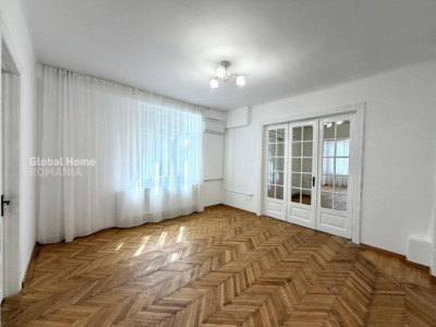 Unirii | Interwar Office • Villa Apartment • 4 Rooms | Private Heating System