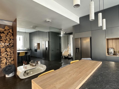 Vilă modernă cu piscină | 4 camere | 190 MP | Corbeanca | Vedere Lac