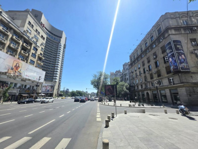 Spatiu Comercial 417MP - Vitrina 26ML | Balcescu - Magheru - Universitate