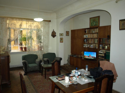 3 camere | Armeneasca | Etaj 1/3 | Fara risc sau urgenta
