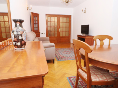Apartament 4 camere Piata 1 Mai | loc parcare in curtea interioara | 4 balcoane