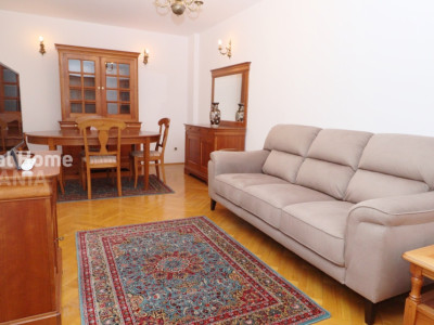 Apartament 4 camere Piata 1 Mai | loc parcare in curtea interioara | 4 balcoane